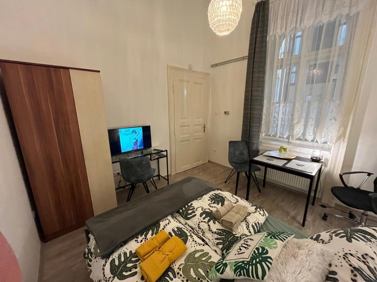 Апартаменты Garibaldik Apartman Будапешт Экстерьер фото